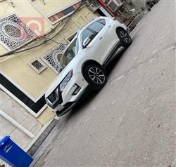 نيسان روج
